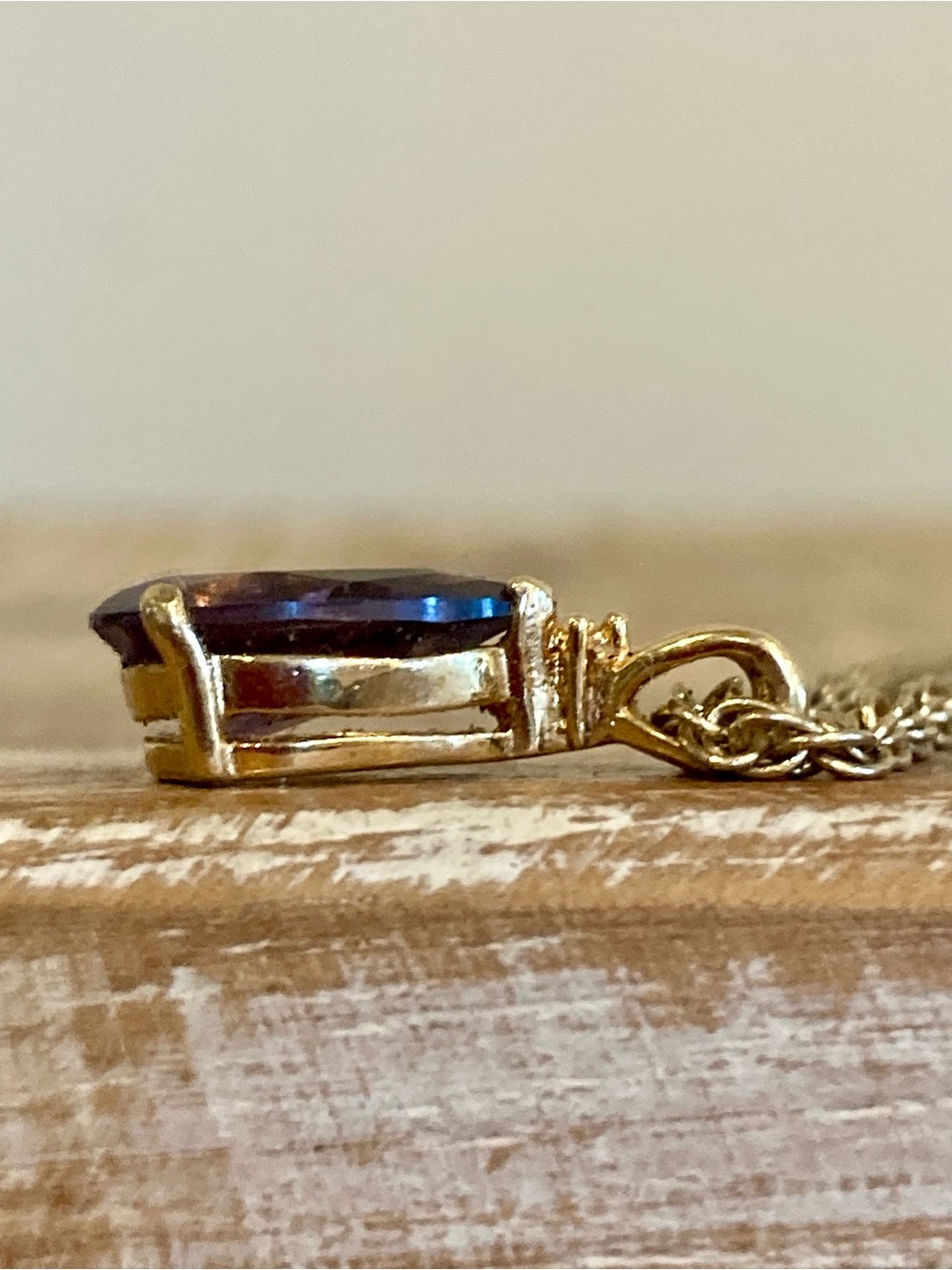 Korea Teardrop Purple Pendant Necklace with Gold Tone Chain 20” Long - Picture 10 of 16